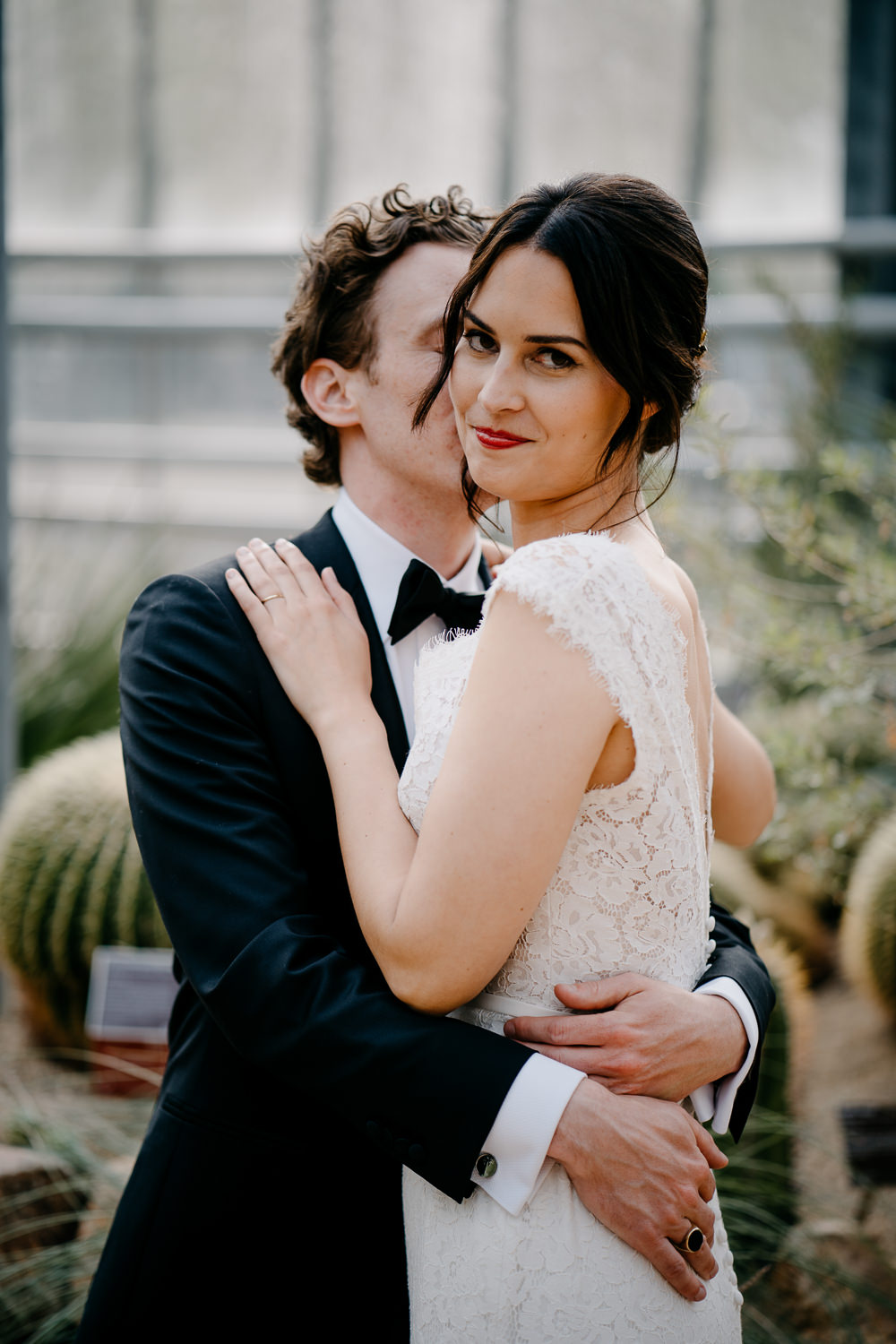 amsterdam wedding photographer couple portrait desert house hortus amsterdam