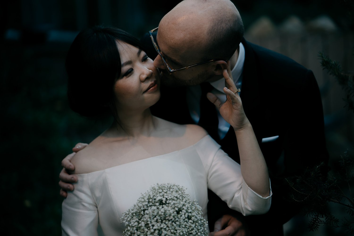 bride and groom romantic portrait photography mark hadden amsterdam 