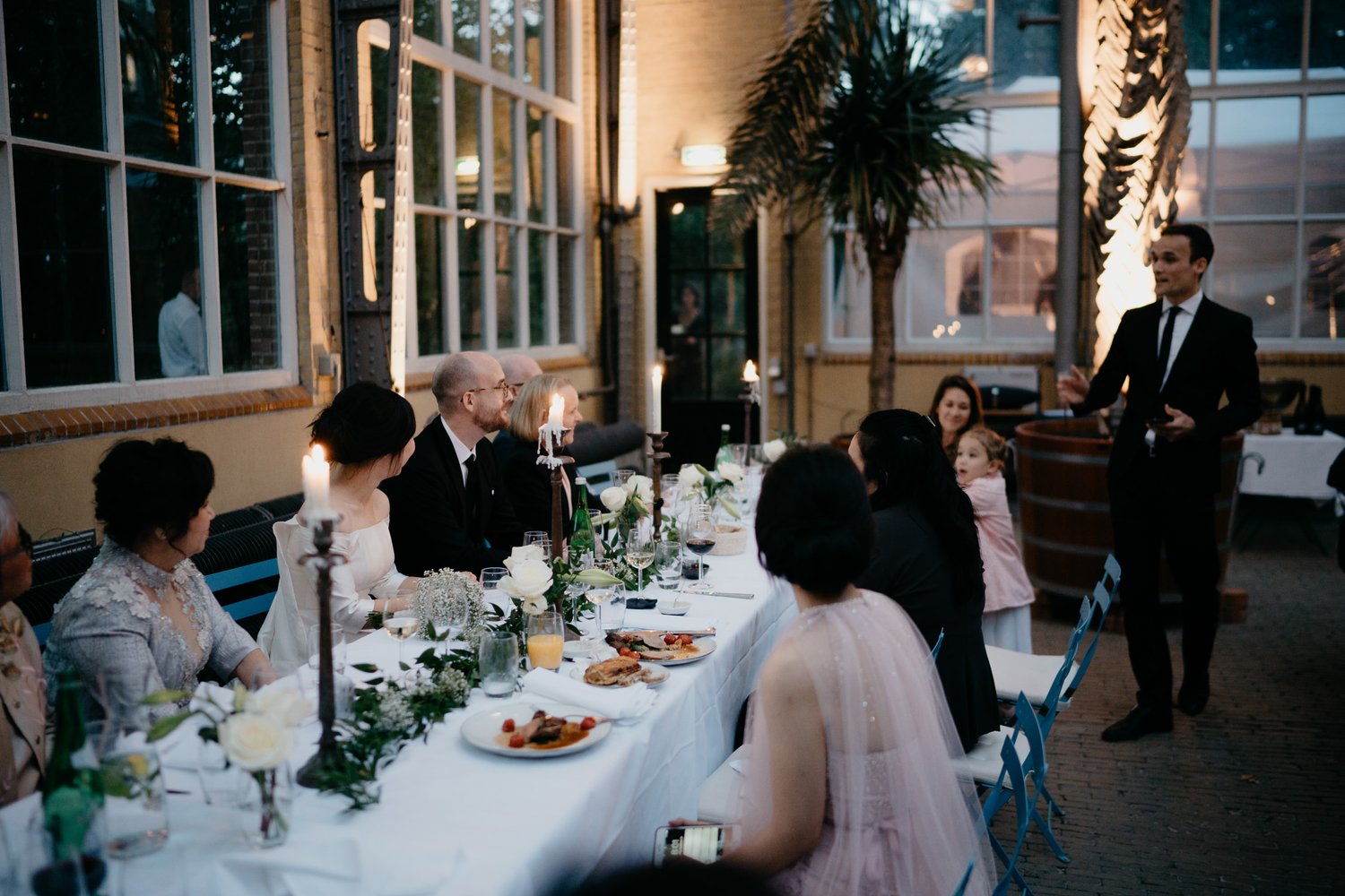 wedding in Hortus Botanicus photograph by mark hadden Amsterdam wedding photographer 