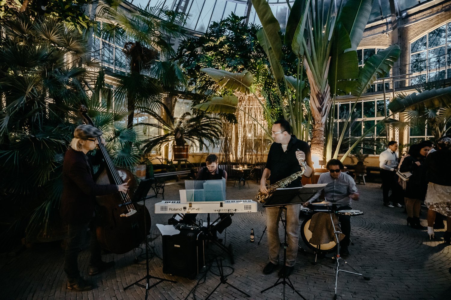 amsterdam wedding photographer hortus botanicus -Gary Ika-338.jpg