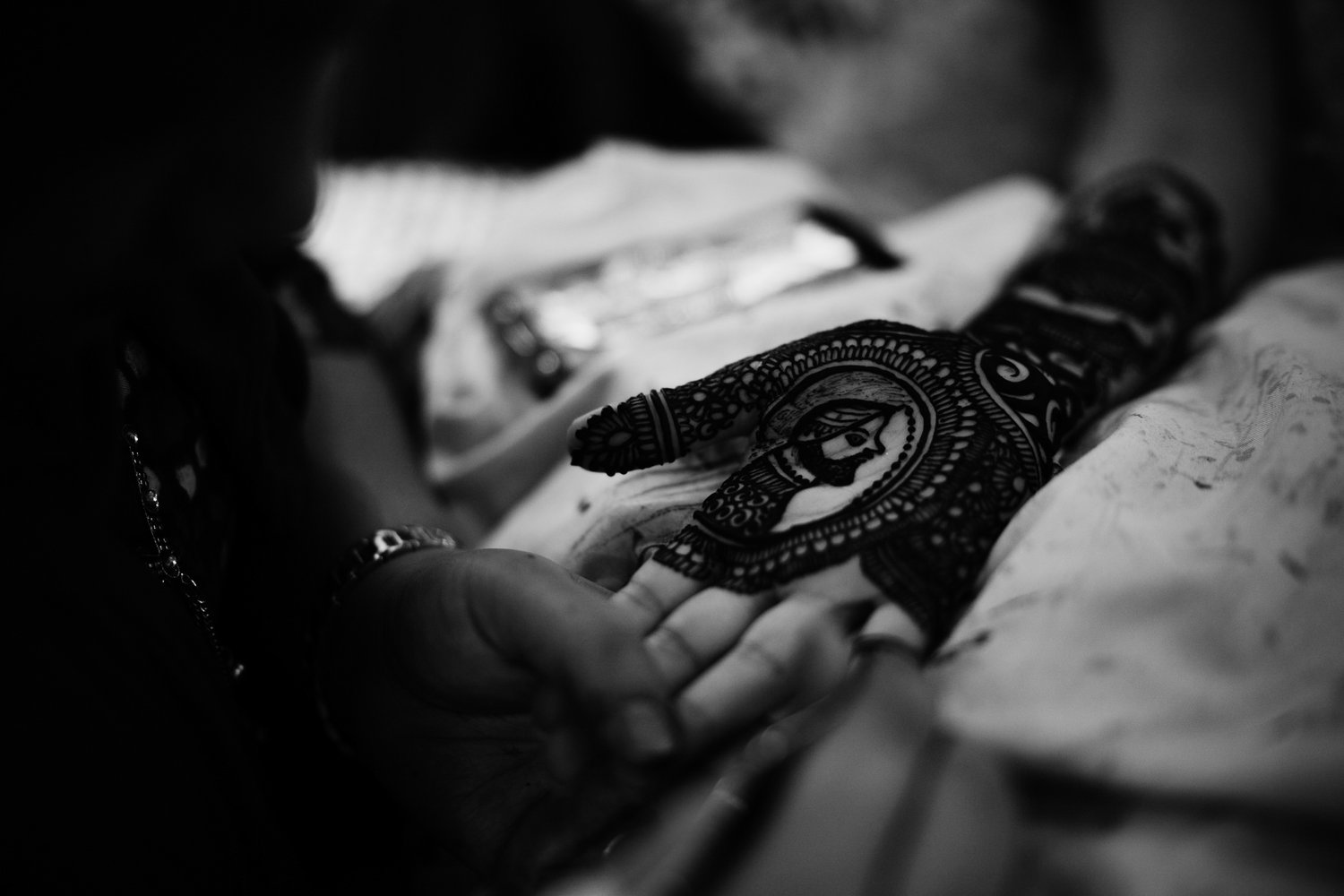 indian wedding tradition henna photography