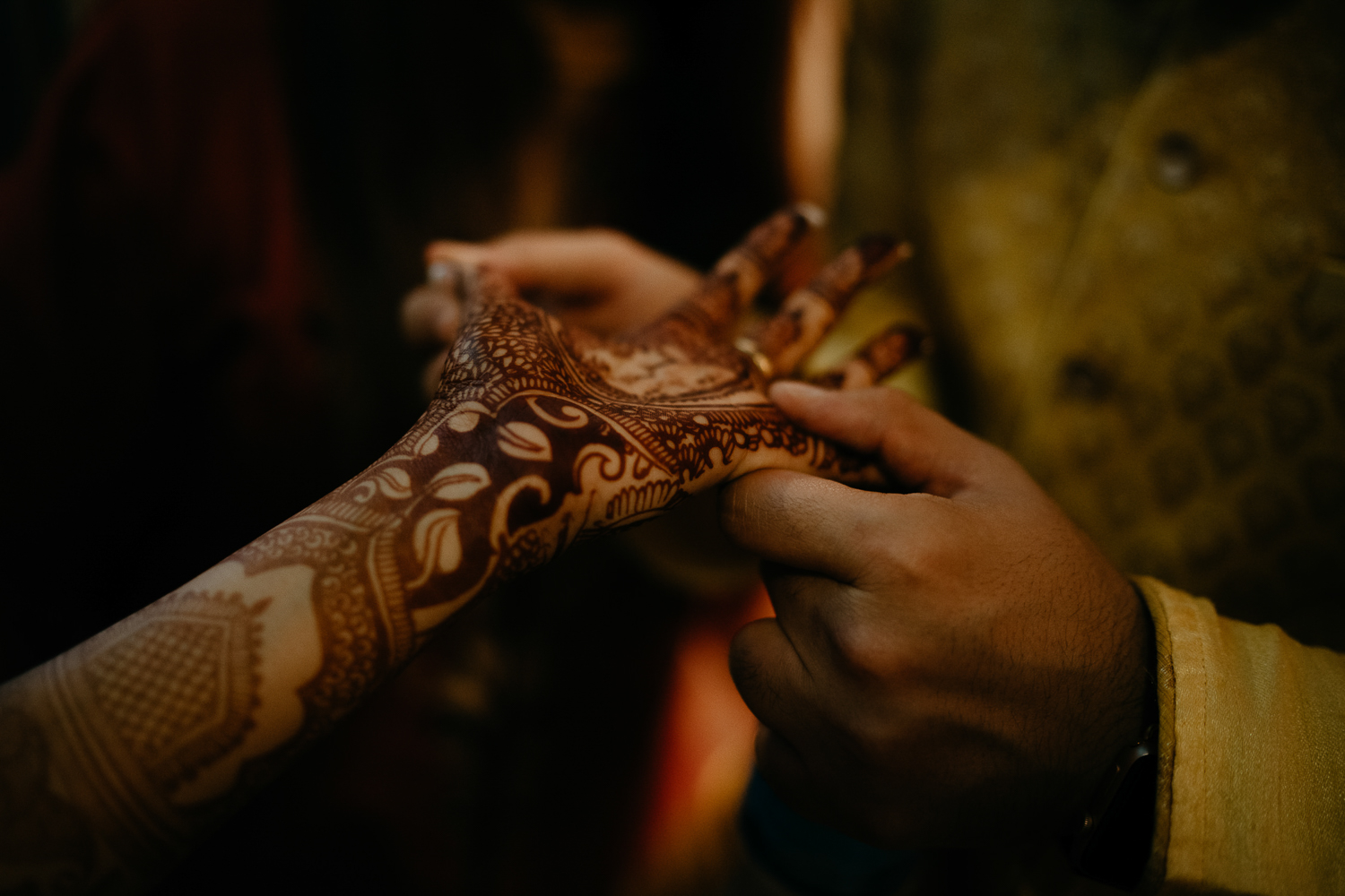 indian wedding details tanzania henna