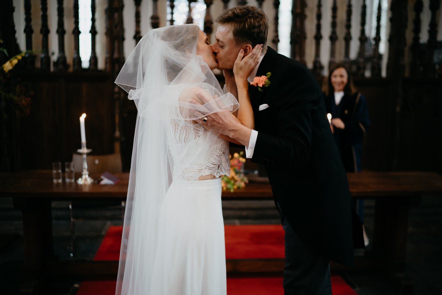 First kiss beautiful wedding ceremony in amsterdam